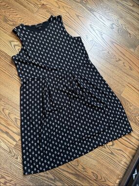 J.Jill Wearever Collection Sleeveless Black Dress with White Print, S